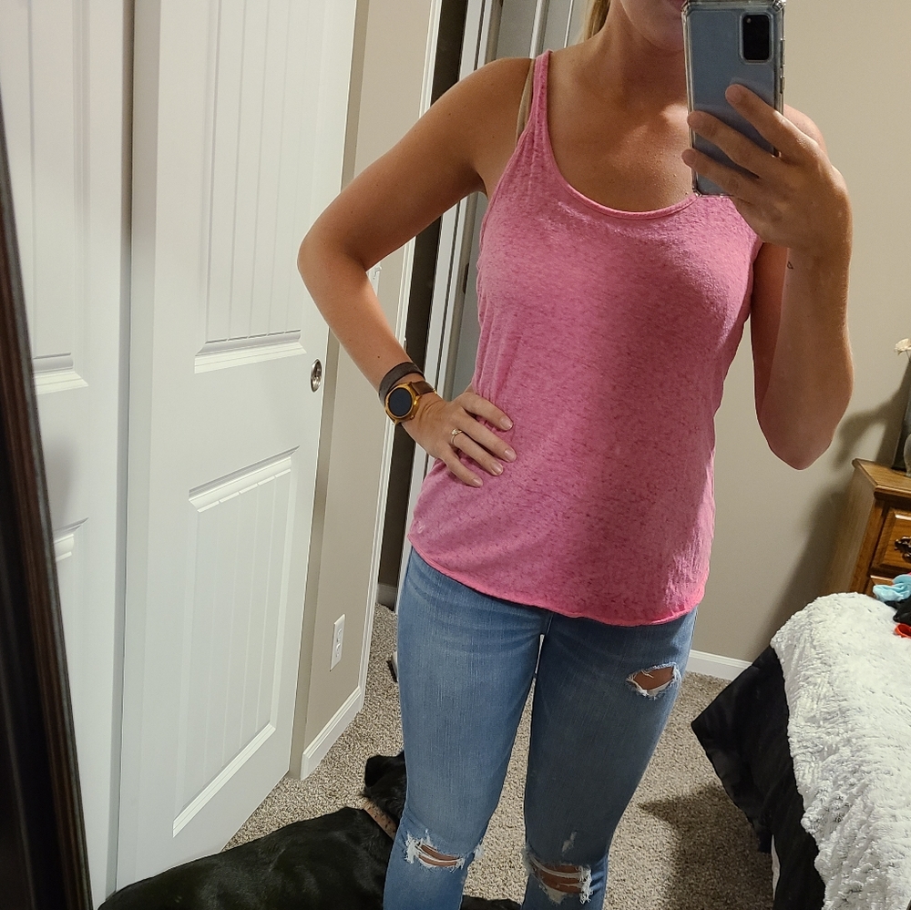 Pink, AE tank